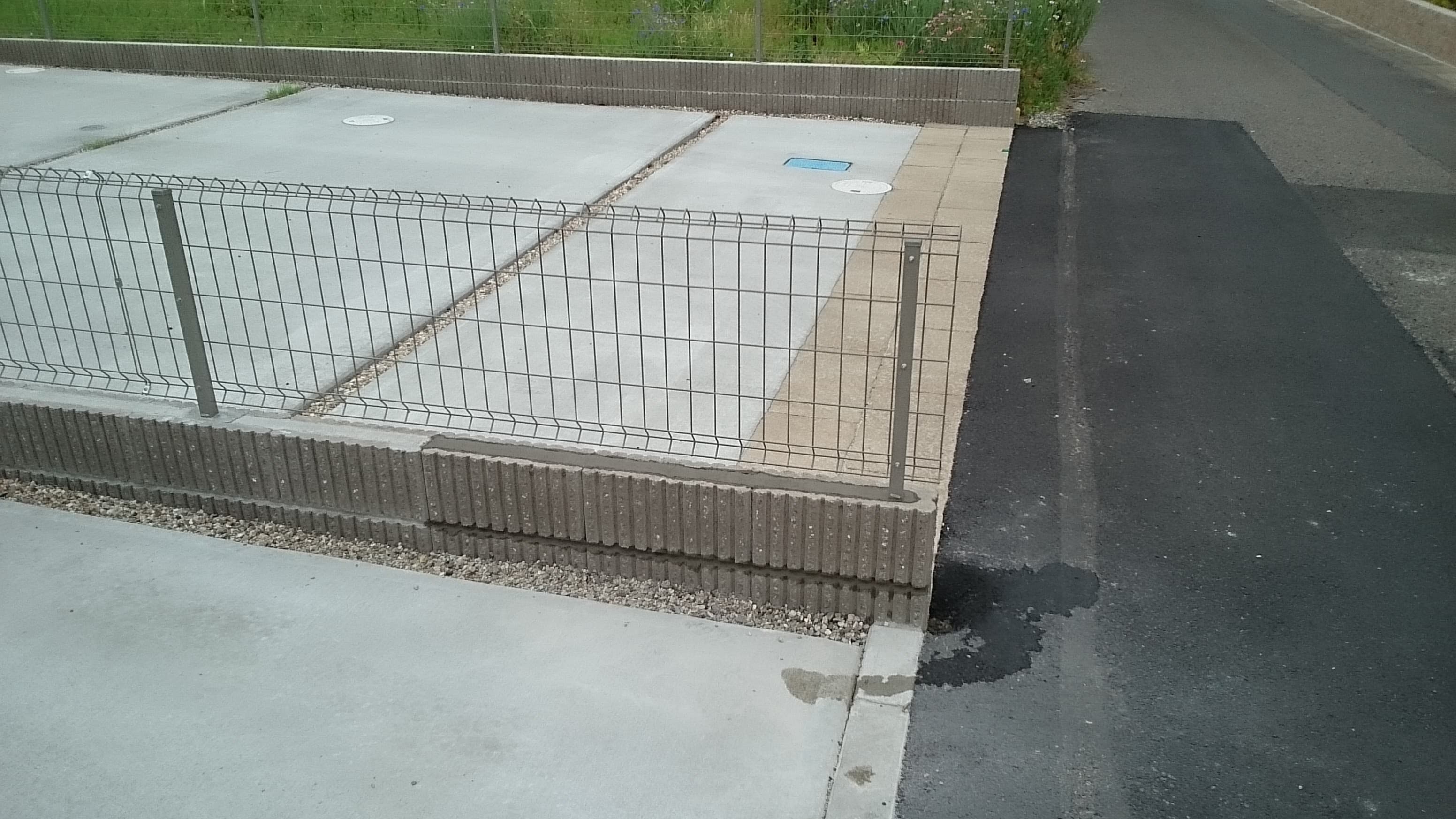 フェンス取替工事 | 名古屋市西区のエクステリア工事ならイズ美