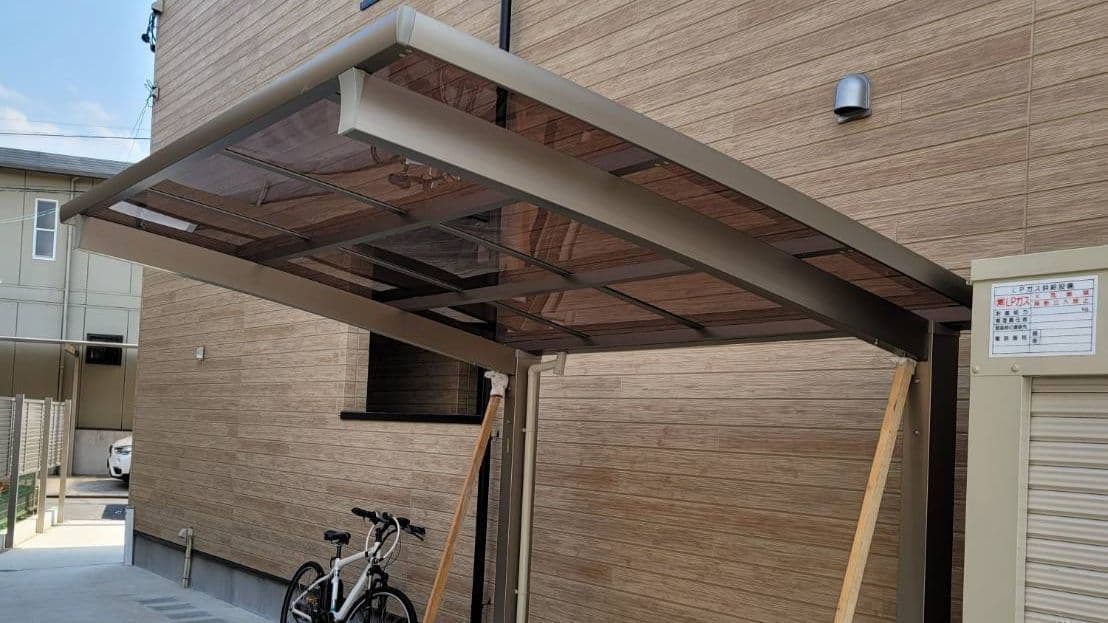 サイクルポート新設 名古屋市西区 | 名古屋市西区でエクステリア工事ならイズ美