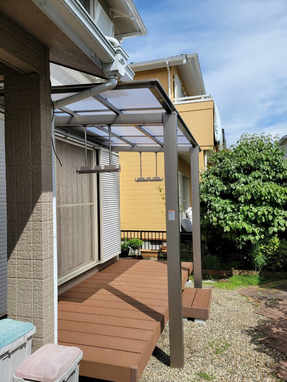 テラス新設工事 | 名古屋市西区のエクステリア工事ならイズ美