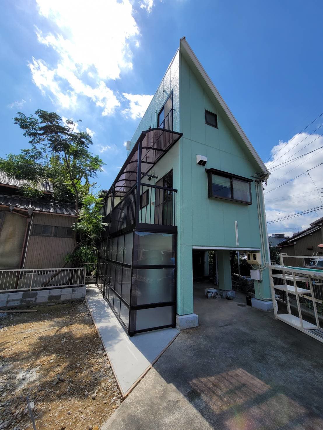 テラス設置 | 名古屋市西区のエクステリア工事ならイズ美